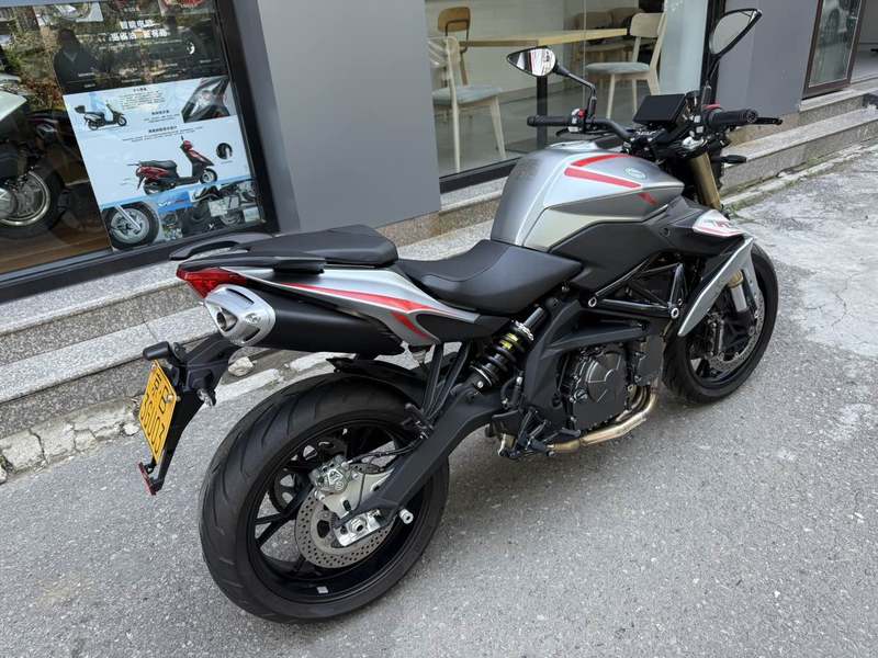 二手贝纳利TNT600i