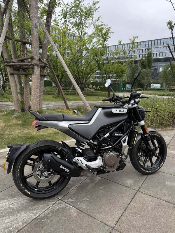 二手HUSQVARNA黑箭 401