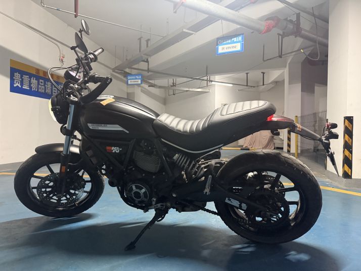 二手杜卡迪Scrambler Sixty2