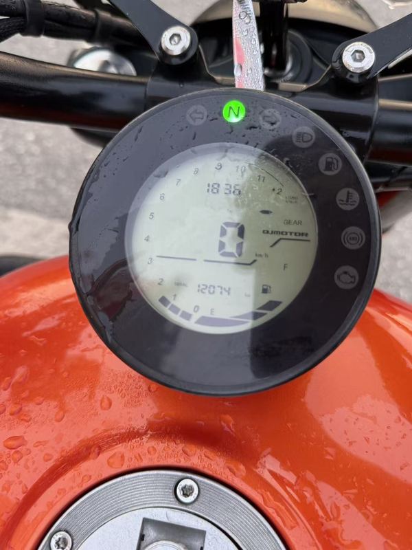 二手QJMOTOR闪300