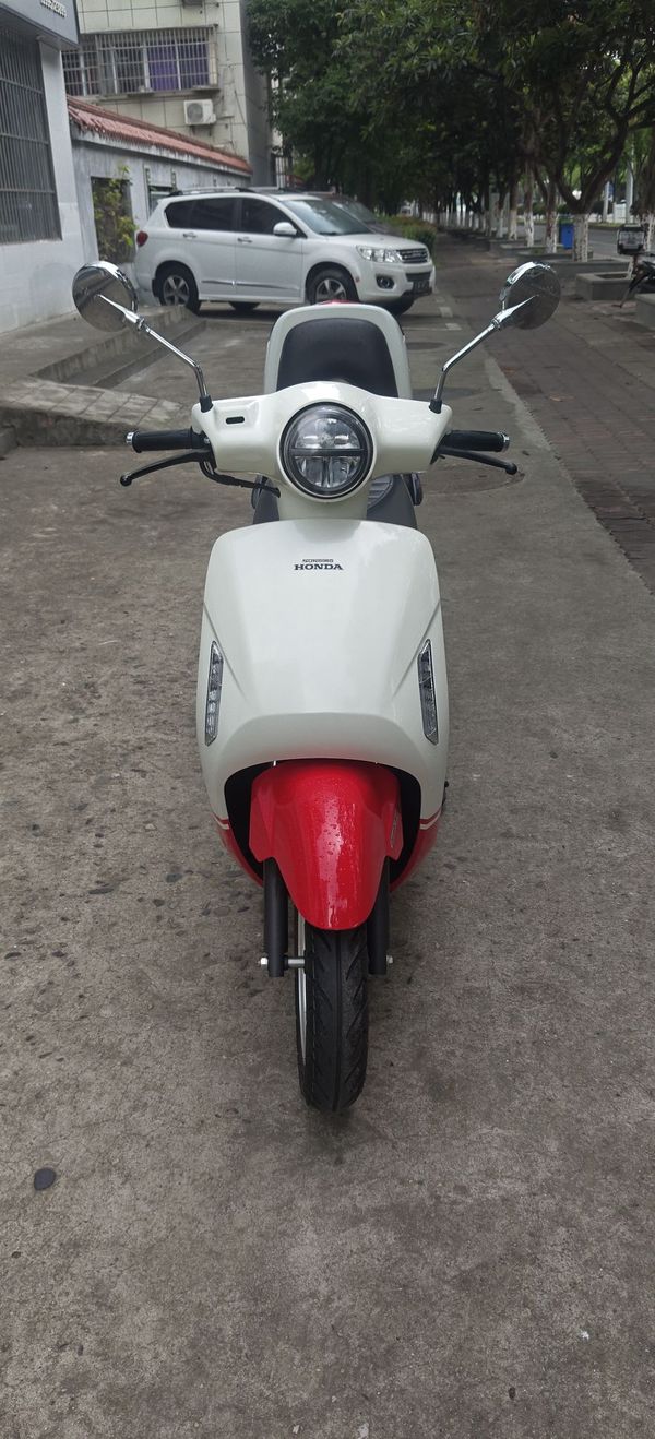 二手新大洲本田NS125LA