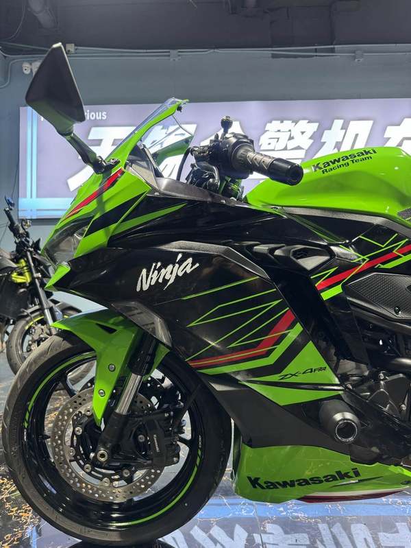 二手川崎ZX-4R