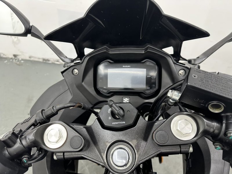 二手豪爵铃木GSX250R