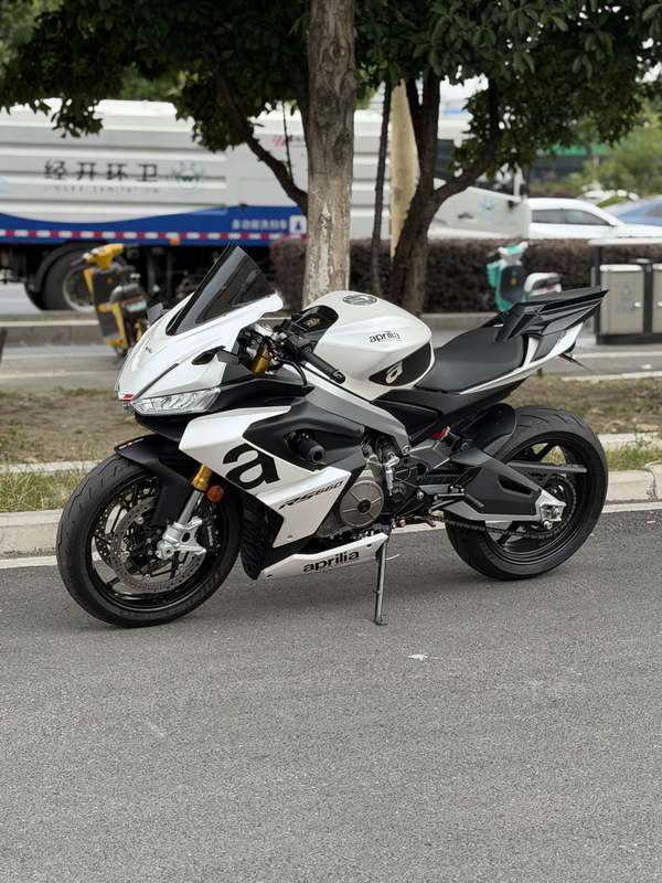二手阿普利亚RS 660 