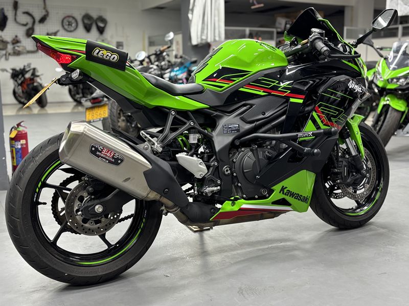 二手川崎ZX-4R