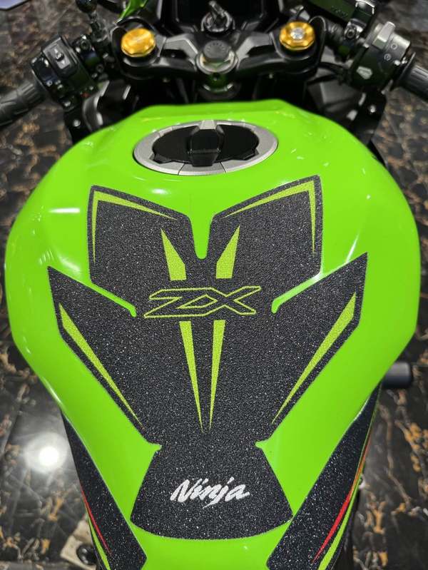 二手川崎ZX-4R