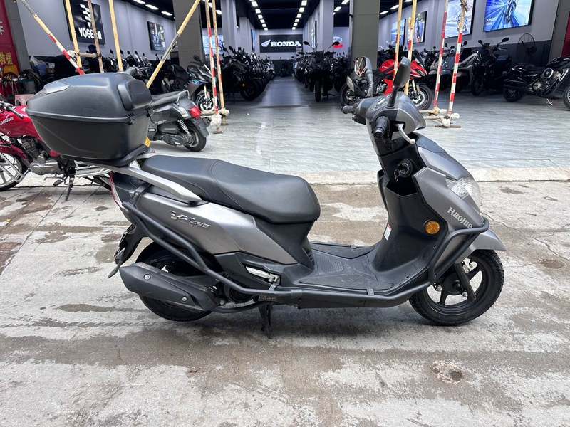 二手豪爵虎鲨VX125