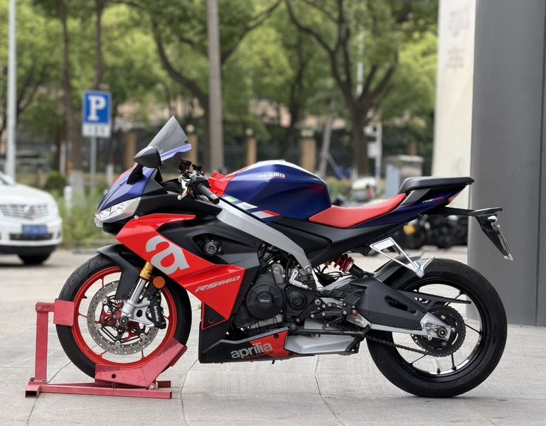 二手阿普利亚RS 660 
