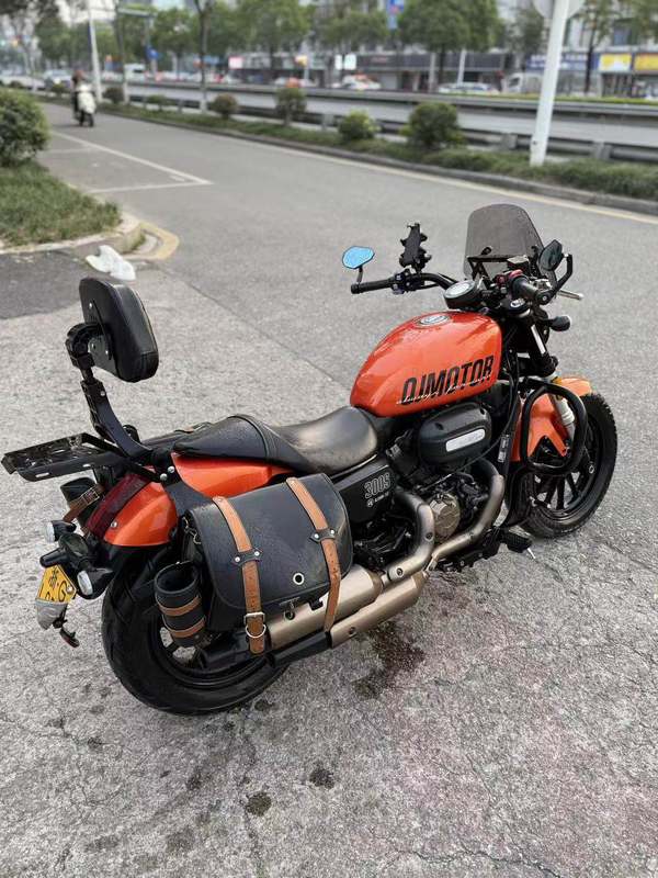 二手QJMOTOR闪300
