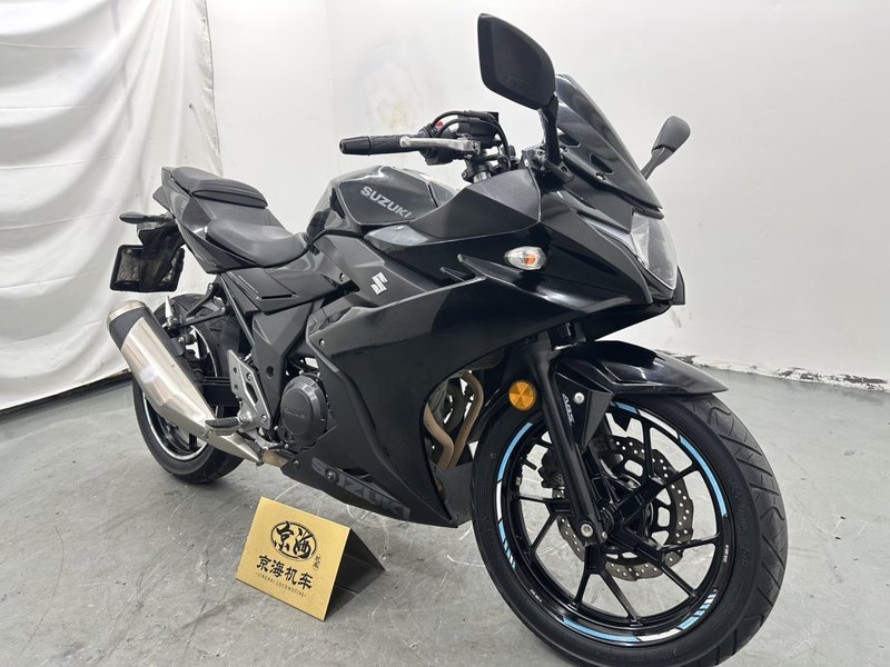 二手豪爵铃木GSX250R