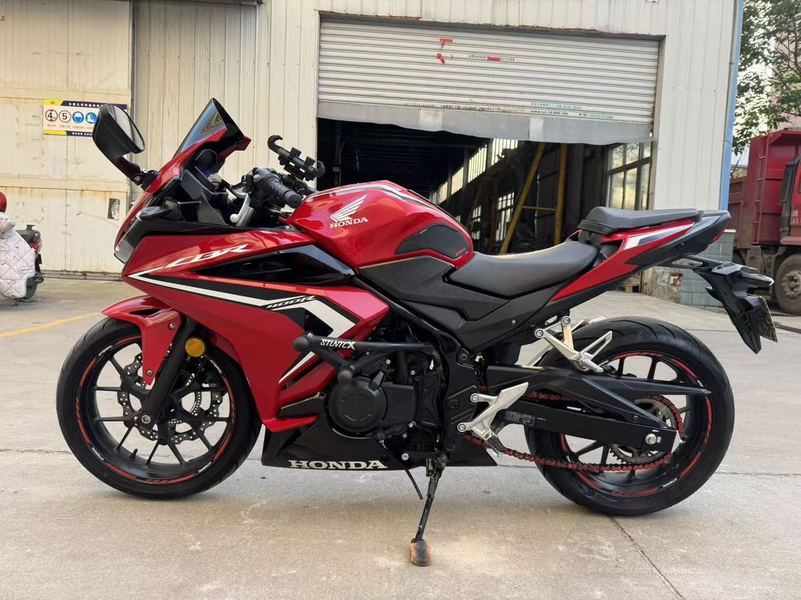 二手本田CBR400R