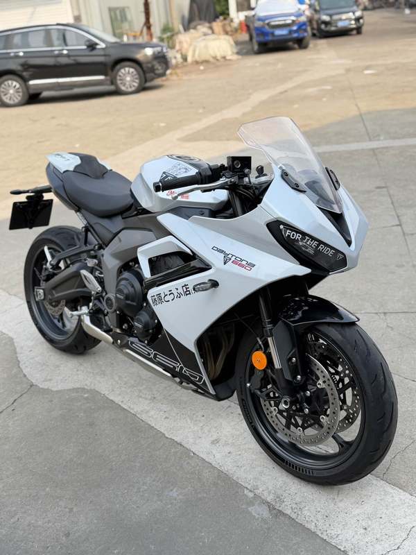 二手凯旋Daytona 660