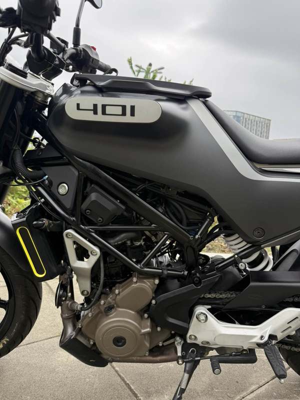 二手HUSQVARNA黑箭 401