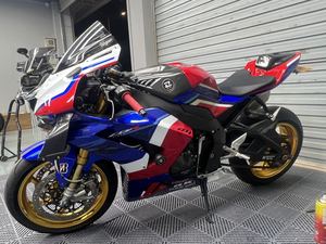 二手本田CBR 1000 RR-R