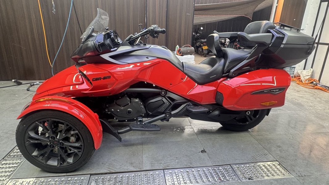 二手庞巴迪Spyder F3 