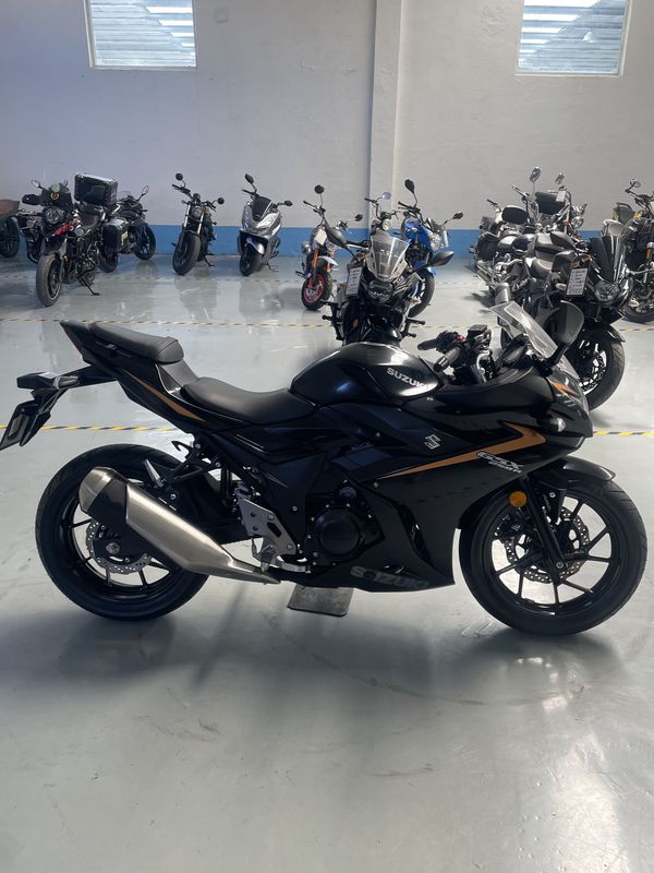 二手豪爵铃木GSX250R