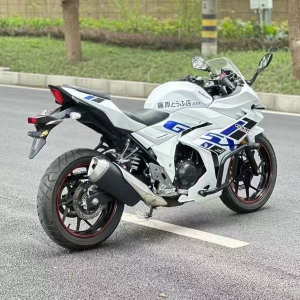 二手豪爵铃木GSX250R