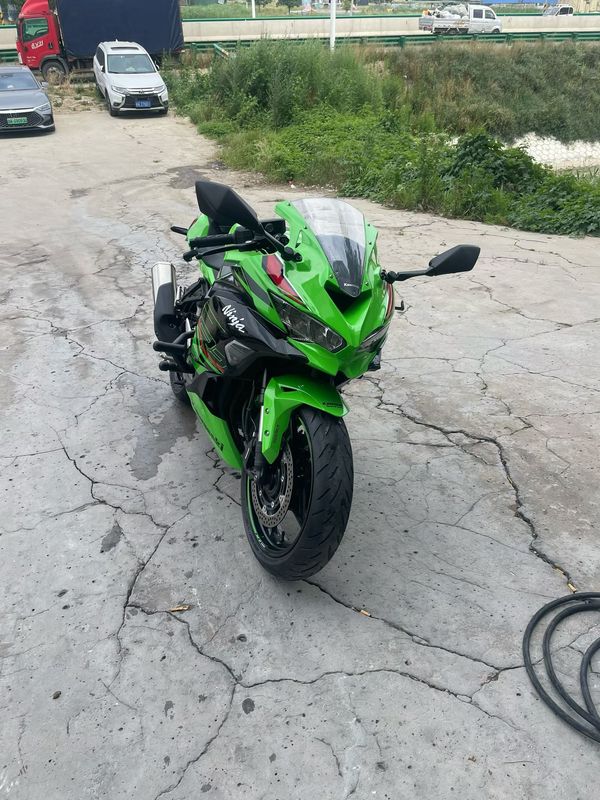 二手川崎ZX-4R