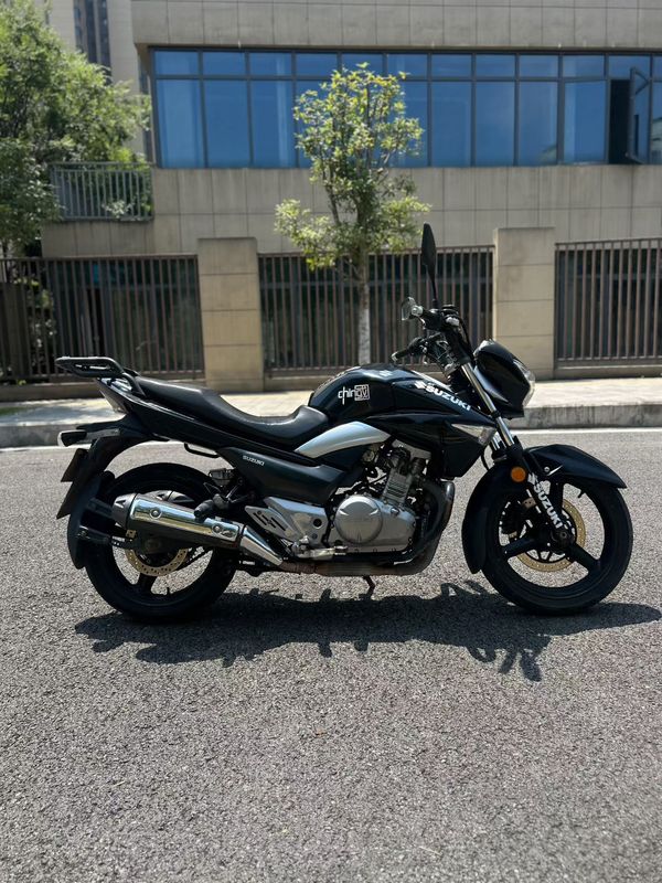 二手豪爵铃木骊驰 GW250