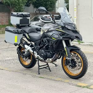 二手贝纳利金鹏 TRK502