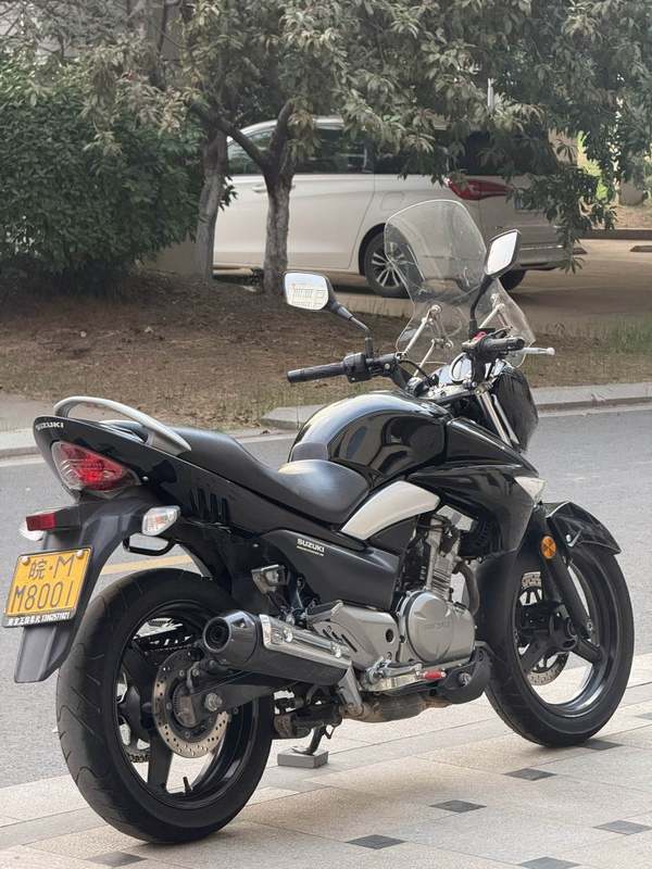 二手豪爵铃木骊驰 GW250