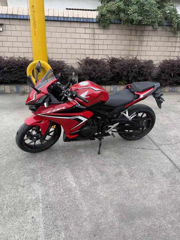 二手本田CBR400R