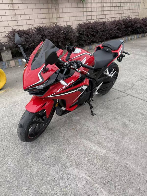 二手本田CBR400R