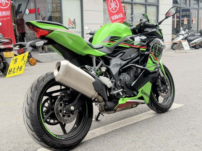 二手川崎ZX-4R