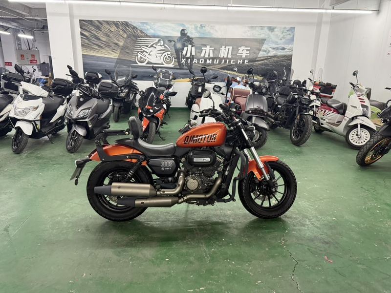 二手QJMOTOR闪300