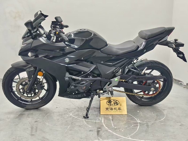 二手豪爵铃木GSX250R