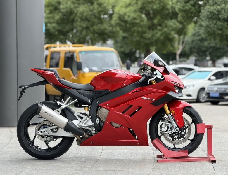 二手张雪机车820RR