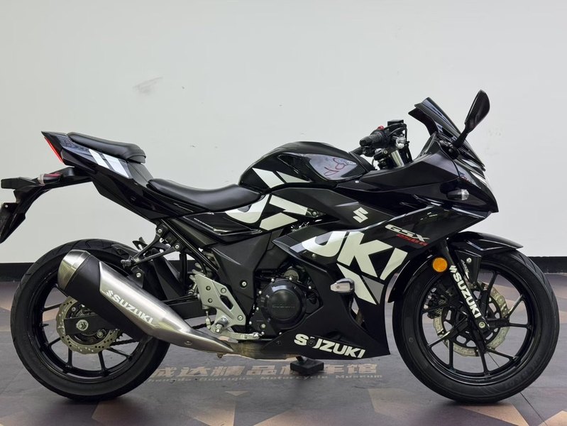 二手豪爵铃木GSX250R