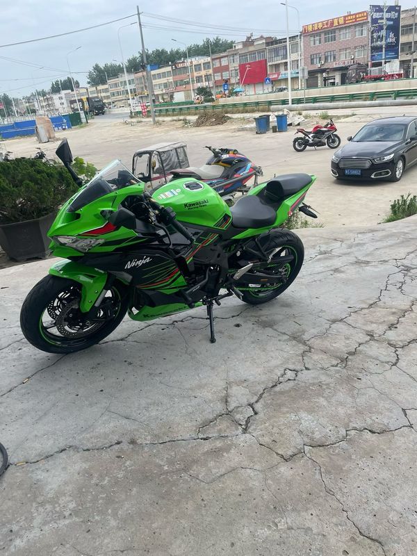 二手川崎ZX-4R