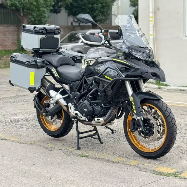 二手贝纳利金鹏 TRK502