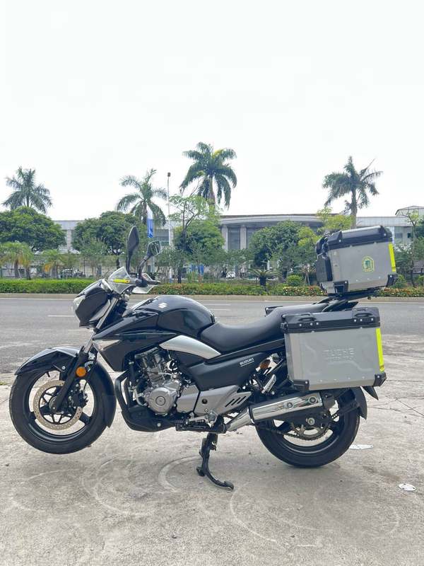 二手豪爵铃木骊驰 GW250