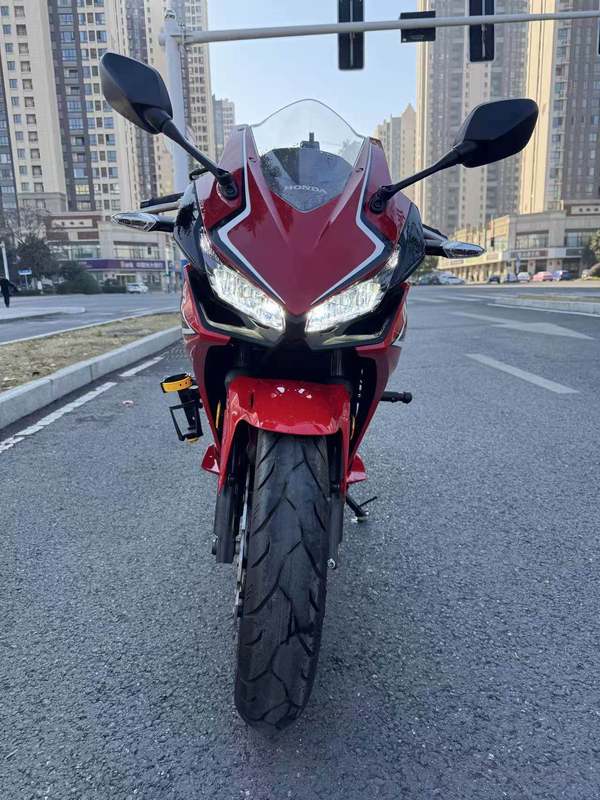 二手本田CBR400R