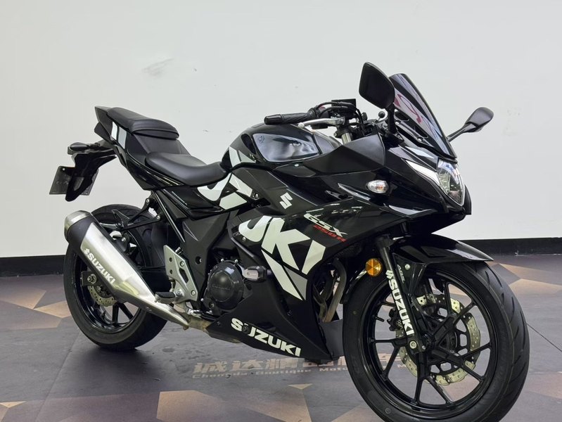 二手豪爵铃木GSX250R