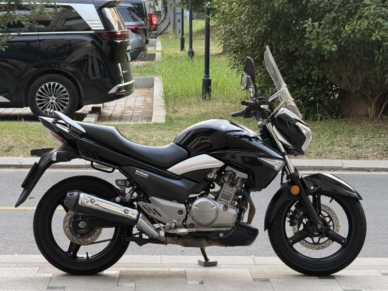 二手豪爵铃木骊驰 GW250