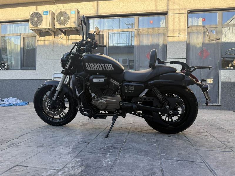 二手QJMOTOR闪300