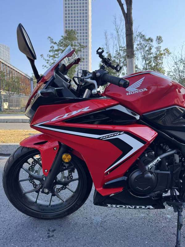 二手本田CBR400R