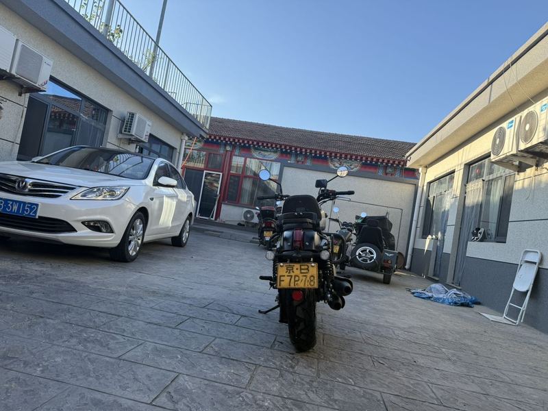 二手QJMOTOR闪300