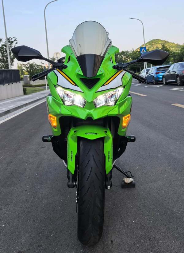 二手川崎ZX-4R