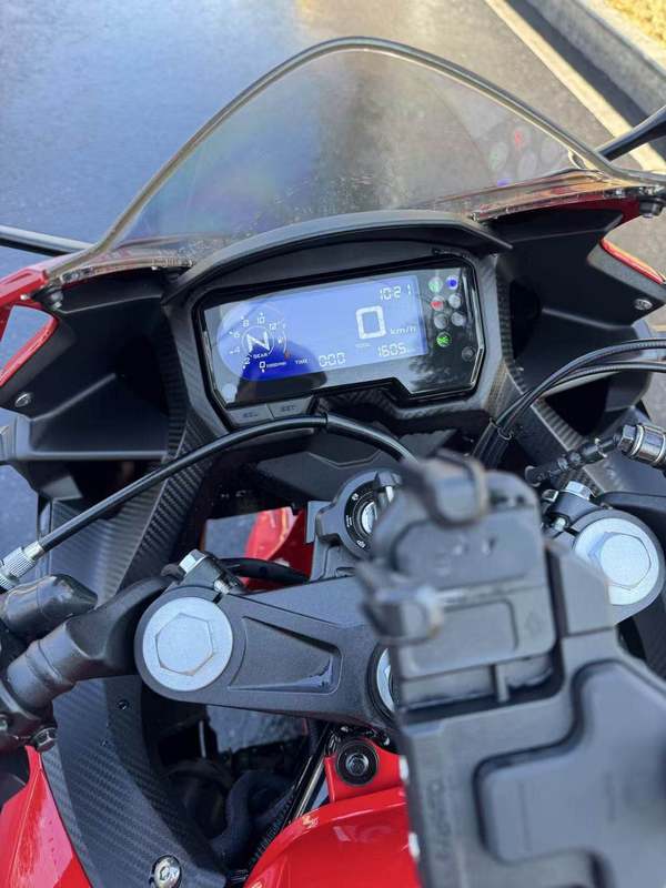 二手本田CBR400R