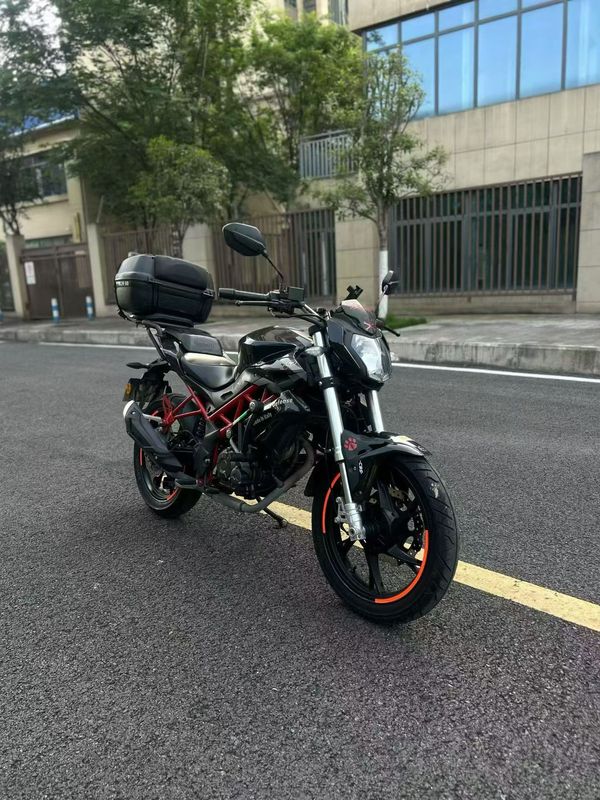 二手贝纳利红宝龙 TNT150i