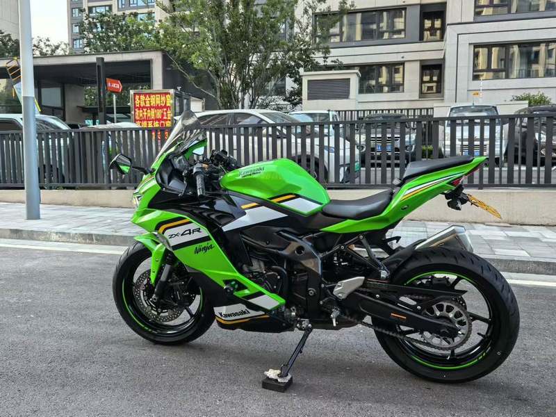 二手川崎ZX-4R