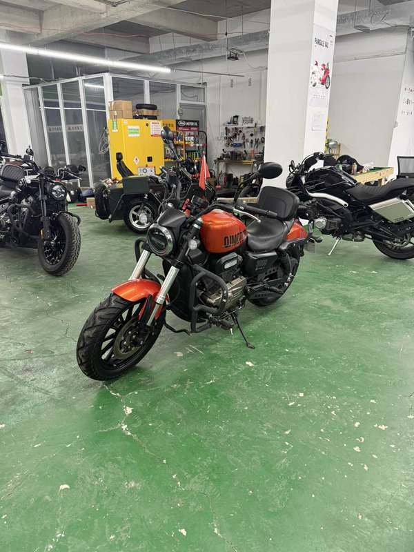 二手QJMOTOR闪300