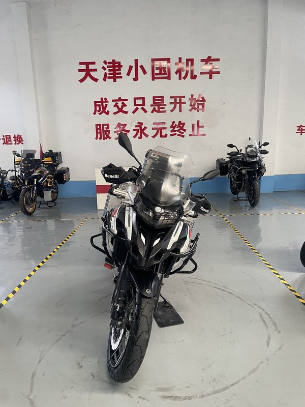 二手贝纳利金鹏 TRK502