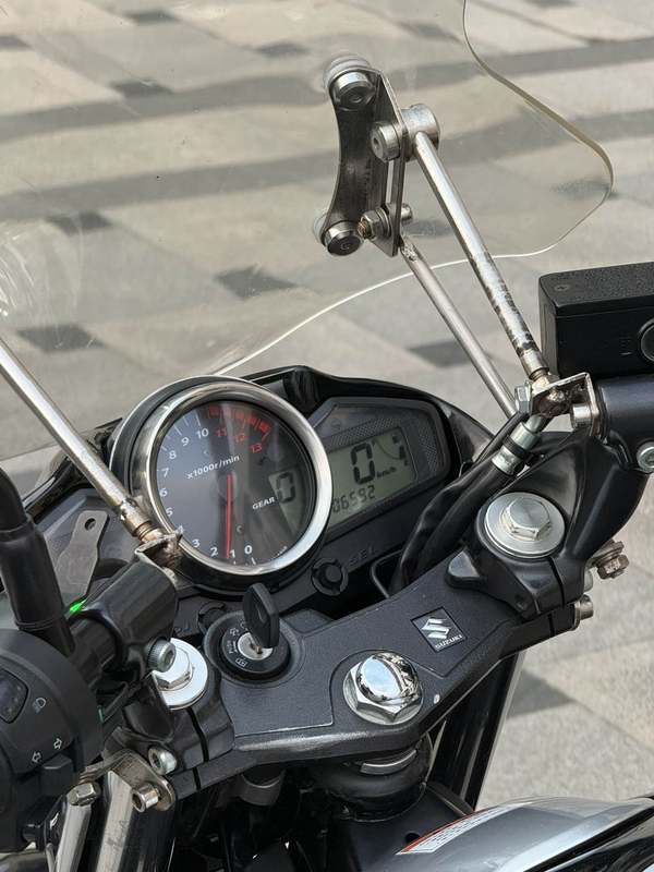 二手豪爵铃木骊驰 GW250