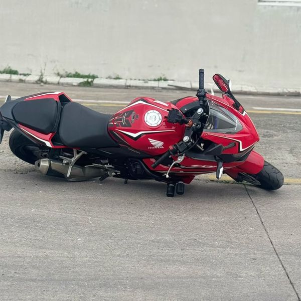 二手本田CBR400R