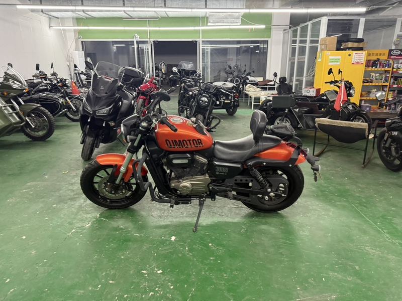二手QJMOTOR闪300